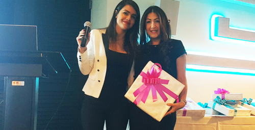                                                                                             Felicidades a nuestro Equipo de Ventas en su semana
                                                                                    