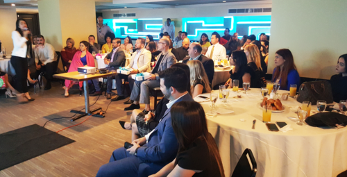                                                                                             Felicidades a nuestro Equipo de Ventas en su semana
                                                                                    