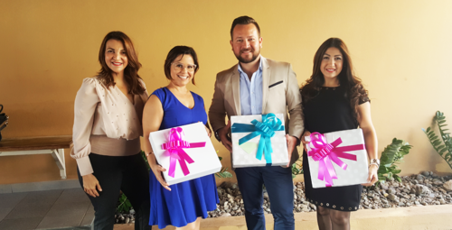                                                                                             Felicidades a nuestro Equipo de Ventas en su semana
                                                                                    