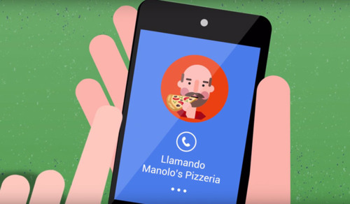 El cliente encuentra el teléfono de su negocio y decide llamarlo para informarse.