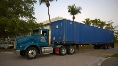 Entre nuestros servicios se encuentran los siguientes:
• Entregas a tiempo
Para Ayor Truck Line es una prioridad y satisfacción poder entregar la mercancía a tiempo ya que entendemos y nos hacemos parte de su compañía y sabemos la importancia de mantener su inventario al día y la mercancía disponibles para sus clientes.
• Transportación efectiva
Nos aseguramos que su mercancía llegue segura y en buen estado a su destino. Sistema de localización de furgones.
Mediante este servicio sabemos dónde se encuentra su furgón en todo momento y notificamos al cliente si el mismo está próximo a terminar su periodo libre ,evitando incurrir en demoras evitando cargos innecesarios.
• Respaldo en el área de logística
Este servicio tan importante ya que le ayuda a programar sus entregas más efectivamente.
• Alquiler de furgones
Alquiler de Rool Clams para el manejo de rollos de papel, trabajo que realizamos por más de cuarenta años desde el muelle hasta sus facilidades.
En Ayor Truck line Inc. Estamos constantemente mejorando e innovando para el beneficio de nuestros clientes.
Estamos convenientemente localizados en Sector Amelia, Guaynabo Puerto Rico, a sólo 5 minutos de la Zona portuaria.