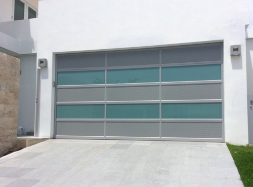                                                                                             - Puertas y Ventanas de Seguridad
- Fabricación de Puertas y Ventanas a la Medida
- Ventanas de Seguridad en aluminio y cristal
- Ventanas “casements”
- Ventanas “projected”
- Puertas de Garaje
- Puertas en Pivote, Puertas y Portones Perforados, Puertas Folding, - - Puertas de Cristal y Puertas Pocket
- Servicio de Instalación por profesionales
- Garantía y Servicio de Calidad
- Servicio a Toda la Isla
- Productos que se ajustan a su necesidad y presupuesto
 *Certificados en el cumplimiento de los Nuevos Códigos de Construcción en PR.
                                                                                    