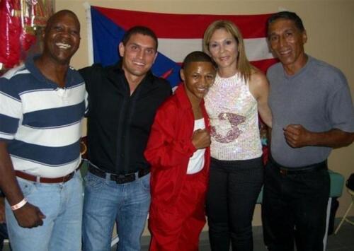                                                                                             Tort Orthopaedic Institute
• Artroscopias y reemplazos de hombro, rodilla y cadera
• Especialista en lesiones de hombro, rodilla, cadera y codo
• Lesiones de cartílago, meniscos, ligamentos y tendones
• Fracturas de hombro
• Cirugía Robótica
                                                                                    