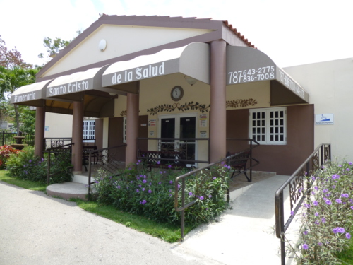                                                                                             Funeraria Santo Cristo de la Salud
• Arreglos Funerarios
• Cremación
• Traslado de Cadáveres dentro y fuera de Puerto Rico
• Servicio de embalsamador las 24 horas
• Cómodas instalaciones con estacionamiento
• Contamos con planta de energía eléctrica
                                                                                    