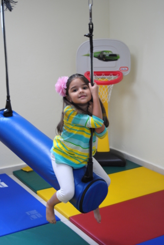                                                                                             • Evaluaciones y tratamiento en Habla-Lenguaje, Ocupacional, Psicología.
• Educativa e Integración Sensorial. 
• Evaluaciones interdisciplinarias de Autismo.
                                                                                    