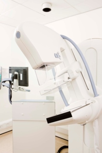 • Open MRI
• CT Scan (MTD)
• Sonografía
• Open MRI
• Mamografía Digitalizada (FDA Certified)
• Rayos X Digitalizados
• Densitometría Ósea (DXA)
• Radiología Musculoesqueletal y Pediátrica