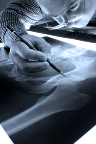 • Open MRI
• CT Scan (MTD)
• Sonografía
• Open MRI
• Mamografía Digitalizada (FDA Certified)
• Rayos X Digitalizados
• Densitometría Ósea (DXA)
• Radiología Musculoesqueletal y Pediátrica