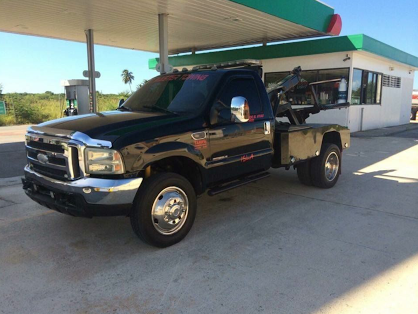                                                                                             Grúas
Asistencia en la carretera
Recarga de bateria
Gasolina
                                                                                    