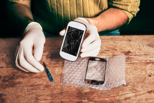 • Recargas
• Accesorios
• Reparaciones
• Reparación de computadoras y laptops
• Remoción de virus
• Instalación de programas
• Updates