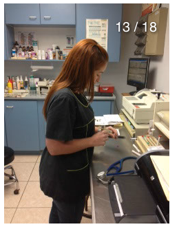 En nuestras instalaciones además podrá encontrar:
• Venta de comida para mascotas
• Collares
• Ropa
• Accesorios
Una atención personalizada es nuestro objetivo gracias a nuestros especialistas Dr. Ricardo Ramírez y Dr. José M. Trujillo.