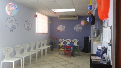                                                                                             •  Vacunas
•  Hacemos prueba de la tuberculosis
•  Obtenga 15% de descuento en CERTIFICADOS de Salud
•  Amplio estacionamiento
                                                                                    