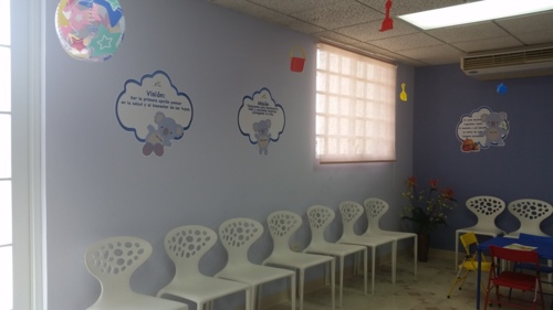                                                                                             •  Vacunas
•  Hacemos prueba de la tuberculosis
•  Obtenga 15% de descuento en CERTIFICADOS de Salud
•  Amplio estacionamiento
                                                                                    