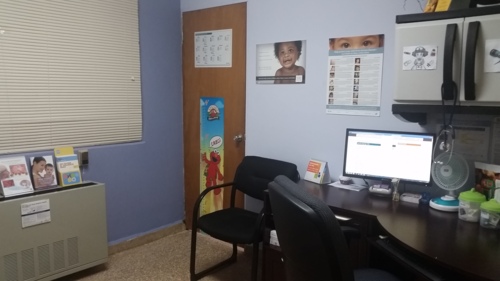                                                                                             •  Vacunas
•  Hacemos prueba de la tuberculosis
•  Obtenga 15% de descuento en CERTIFICADOS de Salud
•  Amplio estacionamiento
                                                                                    