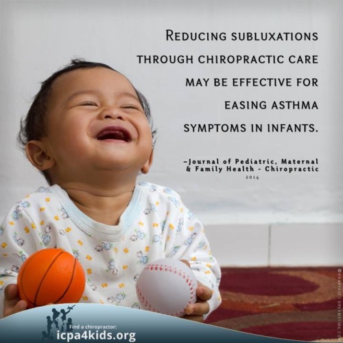 • La primera y primordial técnica en la oficina es la NS de Network Spinal
• Toques precisos y gentiles en ciertos accesos del sistema nervioso en la espina dorsal para fomentar que el cerebro crea nuevas estrategias de bienestar. Estas estrategias se desarrollan a través de dos ondas sanadoras: onda respiratoria y onda somato-psíquica. Estas ondas están asociadas con la liberación espontánea del cordón y tensiones almacenas en la columna relacionada con eventos a través de nuestra vida y los utiliza como fuente energética para la reorganización del sistema nervioso y creación de un nuevo nivel de integración neural. De esta manera se logran y se sostienen los resultados deseados a través de la postura. Esta técnica es fundada por el Dr. Donald Epstein, quiropráctico, y es una de las técnicas quiroprácticas con más investigaciones llevadas a cabo actualmente debido a su modelo único de dinamismo y su asociación con las matemáticas caóticas.
• La segunda técnica utilizada en la oficina es el Método Activador.
• El Método Activador es una técnica quiropráctica que se caracteriza por su instrumento, el Activador, como una alternativa de ajuste a los ajustes manuales óseos tanto de la columna como de las extremidades.
• Este instrumento tiene cuatro niveles de intensidad baja, donde cada nivel es específico para cierta área del cuerpo. Esta idea innovadora desarrollada por los doctores Warren Lee y Arlan Fuhr, quiroprácticos, y es una de las técnicas quiroprácticas con más investigaciones clínicas que apoyan su eficacia y una de las técnicas con mayor apoyo clínico por Medicare.