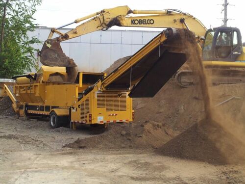 • Reciclaje de paletas de madera
• Trituración de paletas, madera y otros
• Transportación de desperdicios sólidos no peligrosos
• Transporte de carga terrestre
• Renta de equipo pesado
• Movimiento de tierra
• Excavaciones
