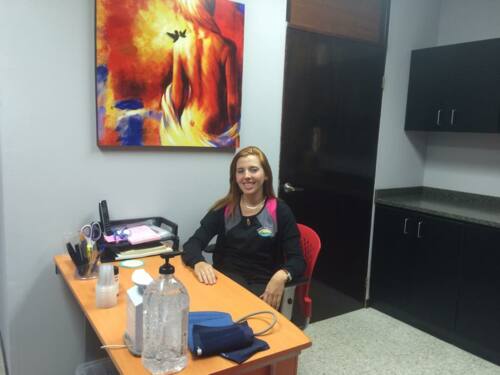 • Sonogramas Pélvicos
• Sonogramas 4 - D
• Endometriosis
• Casos de infertilidad
• VBAC/TOLAC
• Embarazos de alto riesgo
• Cirugías por laparoscopía
• Pruebas de cáncer
• Esterilizaciones
• Cirugías Pélvicas