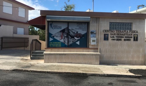 Se trata dolor y espasmos musculares en cuello y espalda, fracturas, artritis, bursitis, discos herniados, reemplazo de rodilla, artroscopia de rodilla y hombro entre otros. Carpal Tunnel Síndrome. También pacientes con Fibromialgia, Cirugia; hombros, codo, cadera, rodilla y tobillo.