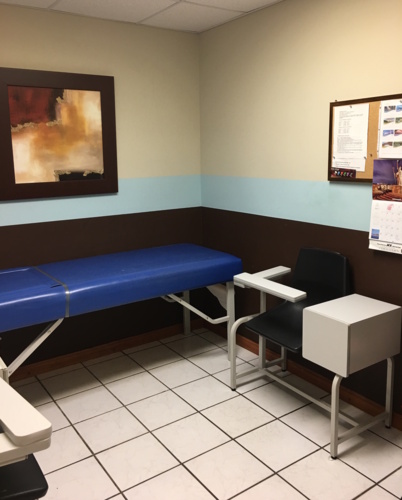                                                                                             • Prueba de influenza
• CBC
• Pruebas de embarazo
• Pruebas WIC
• Pruebas de dopaje
• Pruebas de tiroide
• Pruebas de lípido (colesterol y triglicéridos)
• Pruebas para matrimonio
• Pruebas de hemoglobina
• Servicio al hogar
• Resultados en 24 horas (pruebas de rutina)
• Resultados Electronicamente
                                                                                    