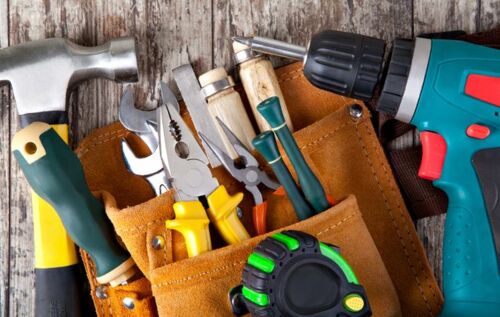                                                                                             • Materiales de Construcción
• Variedad de Pintura
• Herrajes
• Cerraduras
• Materiales de Plomería
• Herramientas y otros materiales de Ferretería
                                                                                    