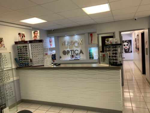                                                                                             • Examen visual para toda la familia
• Prevención de glaucoma y retinopatía diabética
• Se aceptan planes médicos comerciales, Advantage y el plan de salud del gobierno de Puerto Rico
• Contamos con servicio de laboratorio para corte y monte y espejuelos listos en una hora para visión sencilla
                                                                                    