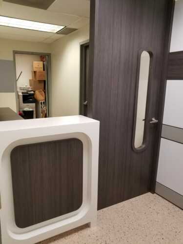 • Gabinetes de cocina
• Muebles de baño
• Camas de Pared
• Topes en Granito
• Cuarzo
• Muebles de Oficina
• Trabajos Comerciales
• Trabajamos en PVC y Madera de alta calidad
• Facias en PVC
• y Más
¡Todo hecho en Puerto Rico 100% Madera!