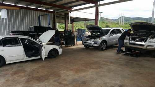                                                                                             • Mecanica liviana: frenos, correa de tiempo, tren delantero, transmisiones automáticas
• Reparación de Aire
• Servicio de mantenimiento preventivo
                                                                                    