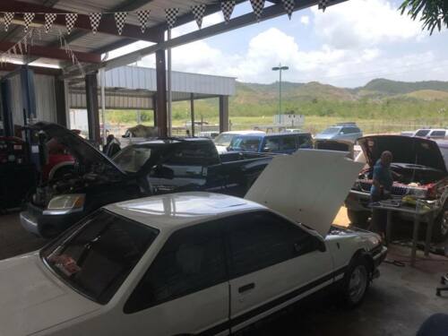                                                                                             • Mecanica liviana: frenos, correa de tiempo, tren delantero, transmisiones automáticas
• Reparación de Aire
• Servicio de mantenimiento preventivo
                                                                                    