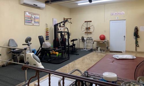                                                                                             Evaluaciones en arena para detectar o descartar síndrome de autismo infantil.

Medicina deportiva para lesiones en atletas y visitas a domicilio.
                                                                                    