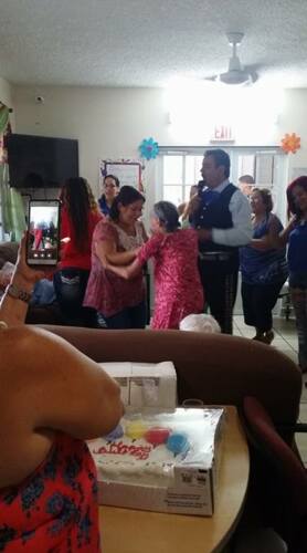 Cuido de AncianosAncianoHospicioHogares Envejecientes - TemporerosHogares EnvejecientesEnvejecientes - Servicios