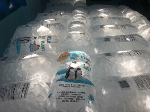                                                                                             Crespo Ice Plant
• Servicio a hoteles
• Restaurantes 
• Colegios
• Fábrica de hielo
• Venta al por mayor y al detal
• Tenemos neveras disponibles para hielo
                                                                                    