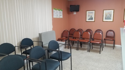                                                                                             Realizamos las siguiente pruebas: Pruebas de Lipid Panel, Hemoglobina, Tiroides, Vitamina D, Influenza. Pruebas para Wic, Matrimonio y para Certificados de Salud. Ofrecemos servicios a domicilio. Envío de resultados por correo electrónico. Aceptamos todos los Medicare Advantage, Plan VITAL MMM y First Medical. Aceptamos la mayoría d
                                                                                    