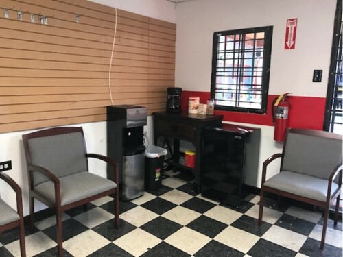 Servir al cliente es nuestra prioridad con la calidad, seriedad, respeto y garantía que todos nos merecemos.