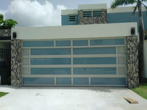                                                                                             • Fabricación de ventanas y puertas de seguridad
• Puertas de garaje
• Puertas de cristal
• Puertas pivotantes
• Puertas de closet
• Tormenteras de plancha
                                                                                    