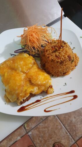                                                                                             • Carry out
• Catering
• Terraza al aire libre con vista al mar
                                                                                    