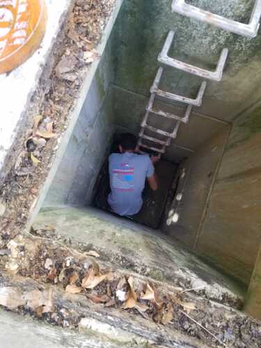                                                                                             All Star Plumbing, los expertos en plomería residencial y comercial sirviendo a toda la isla. Nuestros servicios de destape y plomería son eficaces y garantizados. Solo nos tomará una visita para resolver cualquier situación con la tubería, desagües y equipos sanitarios de tu hogar, comercio o industria. Además, te ofrecemos la conveniencia de servicio 24/7. No hay momento en el día que All Star Plumbing no te pueda resolver.
                                                                                    