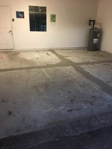 • Pulimos las siguientes superficies:
• Concreto
• Mármol
• Terrazo
• Granito
• Madera
• Vinyl
• Coralina
• Losas baldosas
• Losas Italianas