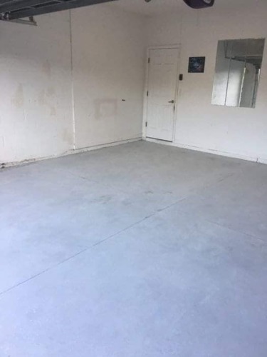 • Pulimos las siguientes superficies:
• Concreto
• Mármol
• Terrazo
• Granito
• Madera
• Vinyl
• Coralina
• Losas baldosas
• Losas Italianas