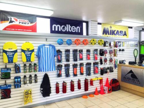 Ropa Deportiva
Calzado deportivo
Uniformes
Accesorios deportivos
Accesorios para ejercicios
Trajes de baño