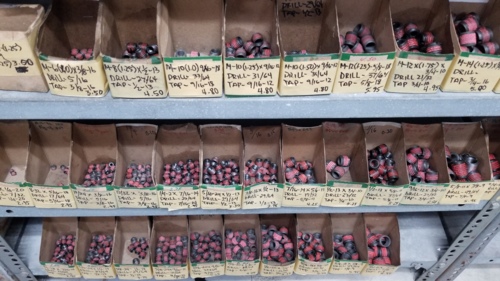                                                                                             El Príncipe de Los Tornillos
                                                                                    