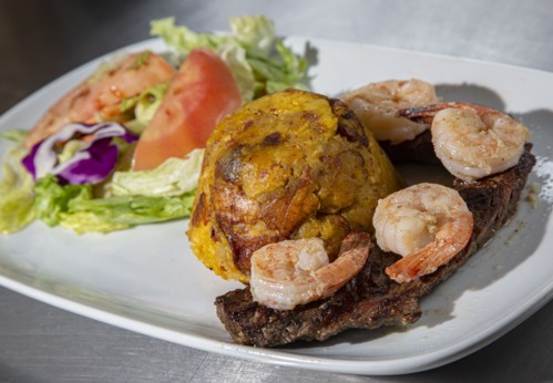                                                                                             • Atendemos directamente y hacemos reservaciones para grupos o alguna ocasión especial de esa manera podemos atenderte como te mereces con el mejor sabor y atención.
                                                                                    