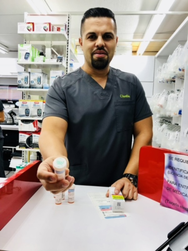                                                                                             • Etiquetas parlantes (para personas no videntes)
• Foto Receta -Vía texto/WhatsApp
• Despacho de recetas enviadas por email, fax, e-prescribing (receta electrónica)
• Entrega de medicamentos a tu hogar Delivery
• Servicio Especializado a Hogares de Envejecientes
• Centro de Vacunación
• Equipo Médico (andadores, muletas, sillas y más)
• Colecturía Digital (sellos, certificados, licencias)
• Fotografía (real de ID, Pasaportes, Impresiones)
• Pago de facturas (AEE, AAA, Teléfono, Cable)
• Recarga de tarjetas y celulares
• Lotería electrónica
• Efectos Escolares (trabajos, láminas y más)
• Fotocopias y envío de fax
• Joyería fina
• Productos de belleza
• Carteras finas
• Envoltura de regalos
• Motivos de cumpleaños (globos-helio)
• Productos para bebé
• Perfumería
• Efectos religiosos
• Tarjetas de regalos (videojuegos y más)
• Juguetes
• Productos para mascotas
• Recetas parlantes
                                                                                    