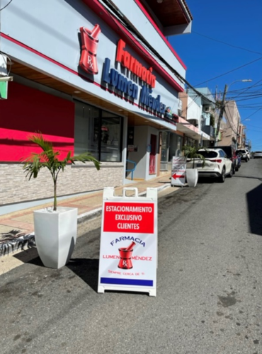                                                                                             • Etiquetas parlantes (para personas no videntes)
• Foto Receta -Vía texto/WhatsApp
• Despacho de recetas enviadas por email, fax, e-prescribing (receta electrónica)
• Entrega de medicamentos a tu hogar Delivery
• Servicio Especializado a Hogares de Envejecientes
• Centro de Vacunación
• Equipo Médico (andadores, muletas, sillas y más)
• Colecturía Digital (sellos, certificados, licencias)
• Fotografía (real de ID, Pasaportes, Impresiones)
• Pago de facturas (AEE, AAA, Teléfono, Cable)
• Recarga de tarjetas y celulares
• Lotería electrónica
• Efectos Escolares (trabajos, láminas y más)
• Fotocopias y envío de fax
• Joyería fina
• Productos de belleza
• Carteras finas
• Envoltura de regalos
• Motivos de cumpleaños (globos-helio)
• Productos para bebé
• Perfumería
• Efectos religiosos
• Tarjetas de regalos (videojuegos y más)
• Juguetes
• Productos para mascotas
• Recetas parlantes
                                                                                    