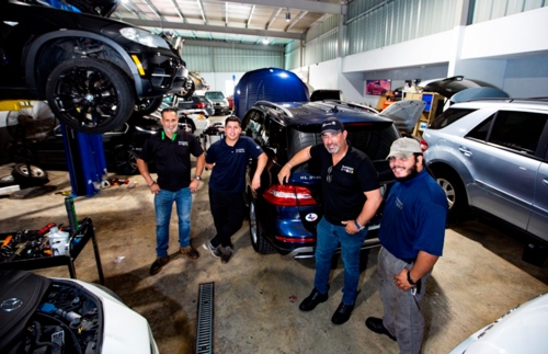                                                                                             EUROTECHNIQUES
Reparación autos europeos
taller de mecánica
taller de mecánica en Bayamón
reparación de carros japoneses 
mantenimiento para carros
                                                                                    