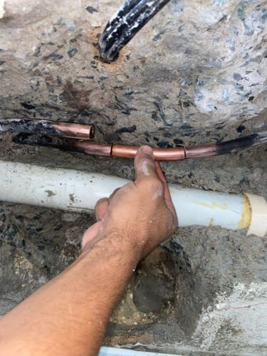                                                                                             Plomería Caguas
• Destape
• Reparación de filtraciones
• Detección de filtraciones
                                                                                    