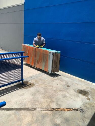 Mudanzas Nieves
• Mudanzas comerciales
• Mudanzas residenciales