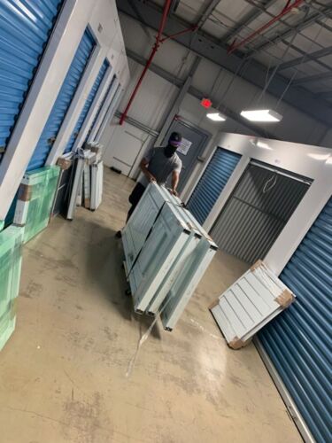 Mudanzas Nieves
• Mudanzas comerciales
• Mudanzas residenciales