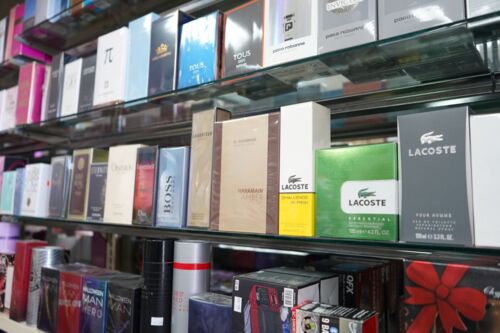                                                                                             Farmacia Keitha
Servicios:
• Copias
• Fax
• Entrega al hogar

Productos:
• Recetario
• Mercancía de primera necesidad
• Tienda de regalos
• Joyería
• Carteras
• Perfumería
• Maquillajes
• Productos de cabello
• Productos de cuidado de piel
• Tarjetas postales
• Misceláneos
• Equipo médico
• Vitaminas
• Productos naturales
• Medicamentos over the counter
                                                                                    