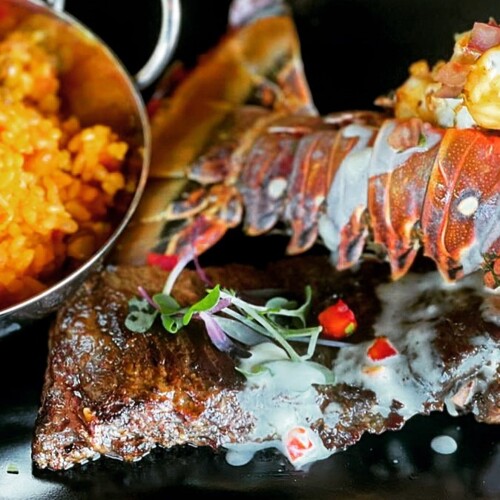 Casilda Cocina Creativa
Restaurante (almuerzos y cena)
Coctelería (con mixólogo)
Cervecería artesanal
Música en vivo (Rooftop)
Cocina Creativa
Servicio de Pick Up