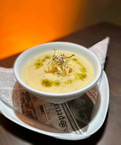                                                                                             Cavas Roof Top
• Restaurante
• Coctelería
• Cervecería artesanal
• Salón de eventos
                                                                                    