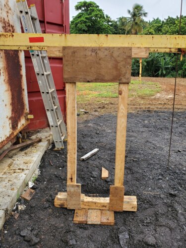                                                                                             • Entrenamiento de perros policiales y militares: Rastreo, Captura, Narcóticos, Explosivos, Armas de Fuego, entre otros.
• Entrenamiento de perros de búsqueda y rescate:  Búsqueda de Personas Vivas, Restos Humanos, entre otros.
• Entrenamientos de perros de obediencia y agilidad: Obediencia Básica, Intermedia, Avanzada, Protección, entre otros.
• Guardería y residencia canina:  Aire Acondicionado, Acceso Privado al Exterior, Grooming, entre otros.
• Entrenamiento técnico de rescate: Cuerda, Espacio Confinado, Colapso Estructural, Aguas Rápidas, entre otros.
• Logística y simuladores de construcción: Ejercicios de Evaluación, Catástrofes, Colapso de Estructuras, entre otros.
• Entrenamiento de perros con orientación deportiva: Ring Francés, Schutzhund, KNPV, Mondioring, entre otros.
• Detección K-9: Explosivos, Narcóticos, Moneda, Armas de Fuego, Humanos y Chinches.
                                                                                    